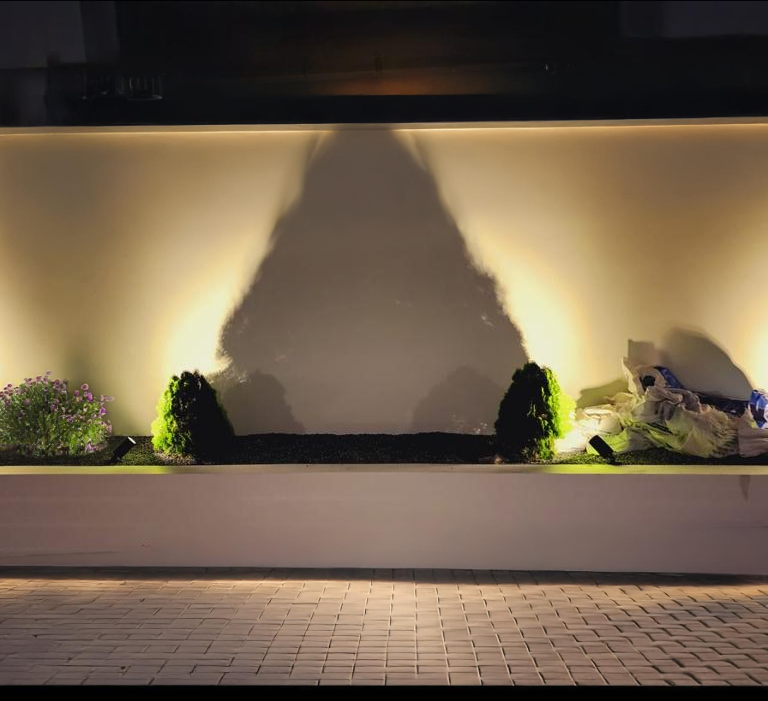 Superbeam 60W Wide Angle Solar Spot Light