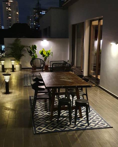 Motion Sensor Solar Wall Light - Grey 21 LEDs
