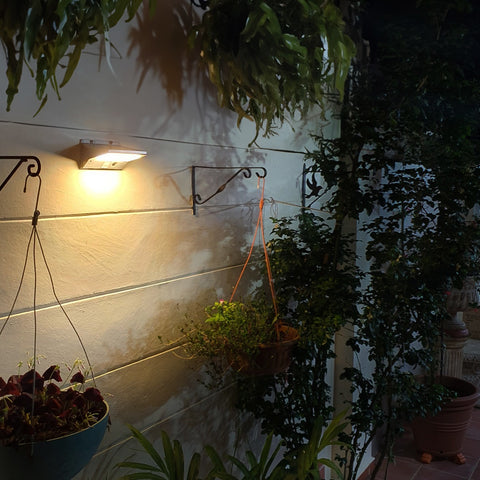 Motion Sensor Solar Wall Light - Grey 21 LEDs